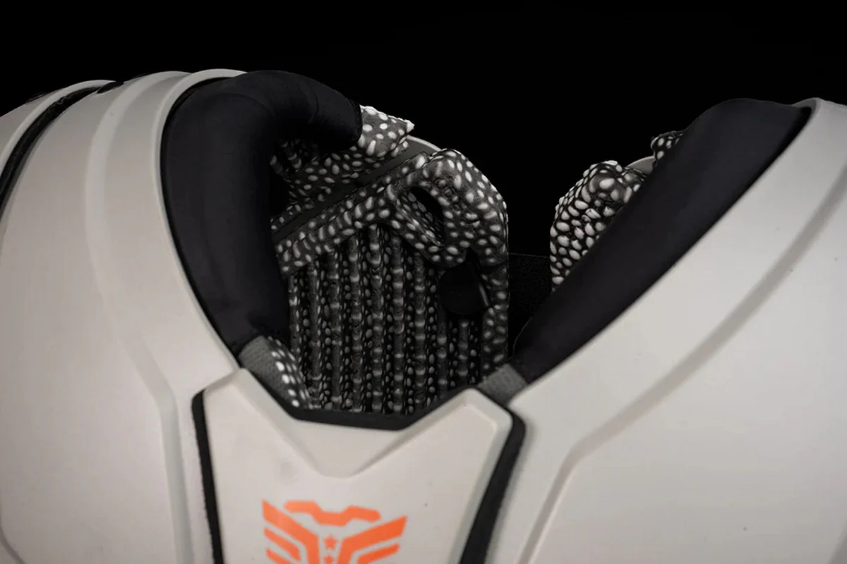 Legion M-80 Youth Shoulder Pad - Image 5